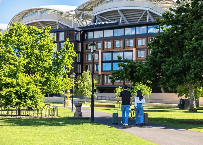Oval Hotel At Adelaide Oval